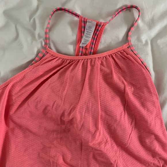 Lululemon tank top. With built in bra - Picture 4 of 7